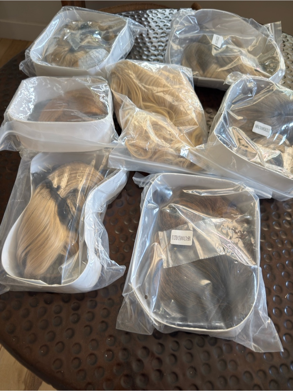 Never worn wigs.  Don’t know the sizes or brand.  This is for the 7